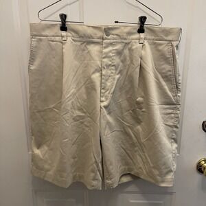 Nike Golf Dri Fit Tour Performance‎ Shorts Khaki Pleated Front Chino Mens 38